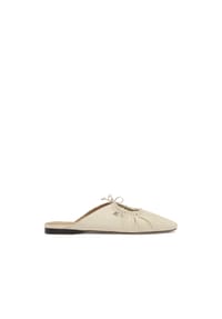 ONE ELEMENT - Cremefarbene Pantoletten mit gebundenem Schaft - Creme