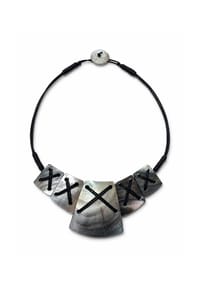 collezione alessandro® - Kurze Kette Shell kurze Muschelkette mit Baumwollband - schwarz