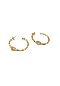 LES REINES - The Cirque with Pearl – Creolen, 24K vergoldet - Gold