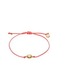 FOSSIL SUTTON - Fossil Damenarmband Sutton Mini Moments aus goldfarbenem Metall mit Muschelanhänger in Koralle, JA7313710 - Gold