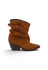 Apple of Eden - Westernstiefel AOEPILAR Handgefertigter Westernstiefel mit einzigartiger Silhouette - COGNAC
