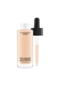 M·A·C - Studio Waterweight SPF 30 Foundation - NC40 BEIGE