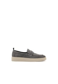 ONE ELEMENT - Loafers aus Wildleder mit einer Sohle im Sneakers-Stil - Grau