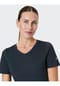 JOY sportswear T-Shirt "Naomi", Stretch-Komfort, V-Ausschnitt, für Damen Bild 9