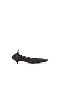 ONE ELEMENT - Schwarze Pumps mit knittrigem Obermaterial - Schwarz