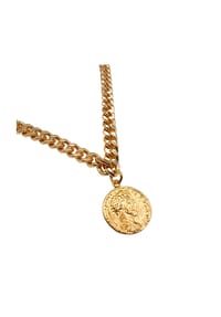 LES REINES - Gilded Grace – Statement-Halskette, 24K vergoldet - Gold