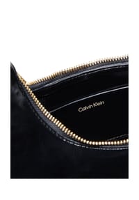 Calvin Klein EMBOSSED LOGO DISTRE - Schultertasche, Reißverschluss, für Damen - BAL  BROWN