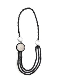 collezione alessandro® - Lange Kette Noir mit Holzelementen in Schwarz und Silber - schwarz