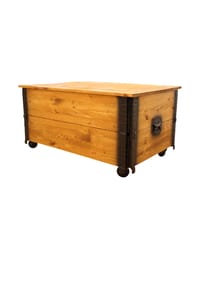 Uncle Joe's - Truhen-Couchtisch im Vintage-Design - hellbraun