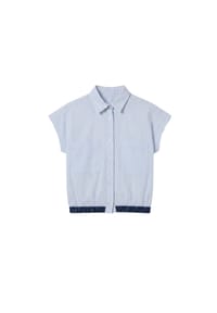 Solang - Shorts mit aufgesetzten Brusttaschen und Schriftzug am Saum - Blau-Weiß