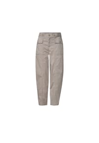 Street One - Hose - clay sand