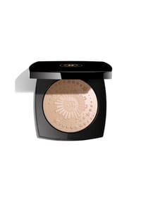 CHANEL DIAMOND DUST HIGHLIGHTER-PUDER IM MAXI-FORMAT | GALERIA