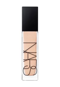 NARS NATURAL RADIANT COLLECTION - Natural Radiant Longwear Foundation - ARUBA