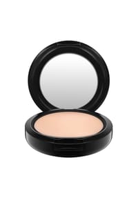 M·A·C STUDIO FIX - Powder Plus - C4.5
