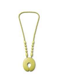 collezione alessandro® - Lange Kette Boho mit großem Holzanhänger - braun