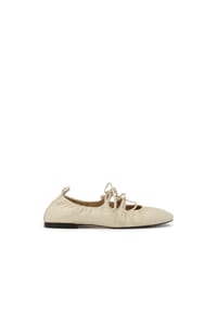 KAZAR STUDIO - Gestufte Ballerinas aus weißem, weichem Leder - Off-white