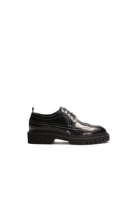 ONE ELEMENT - Schwarze Schuhe mit kontrastierender Verzierung - Schwarz