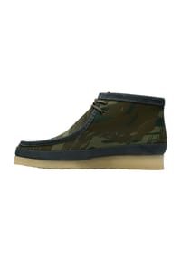 CLARKS® - Schnürschuhe Wallabee Boot im klassischen Design - 3099 Grn Camouflage