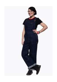 QUEEN KEROSIN - Latzhose mit gekrempelten Beinabschlüssen Josie - Denim