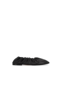 KAZAR STUDIO - Schwarze Ballerinas aus weichem Leder, verziert mit einer Falte - Schwarz