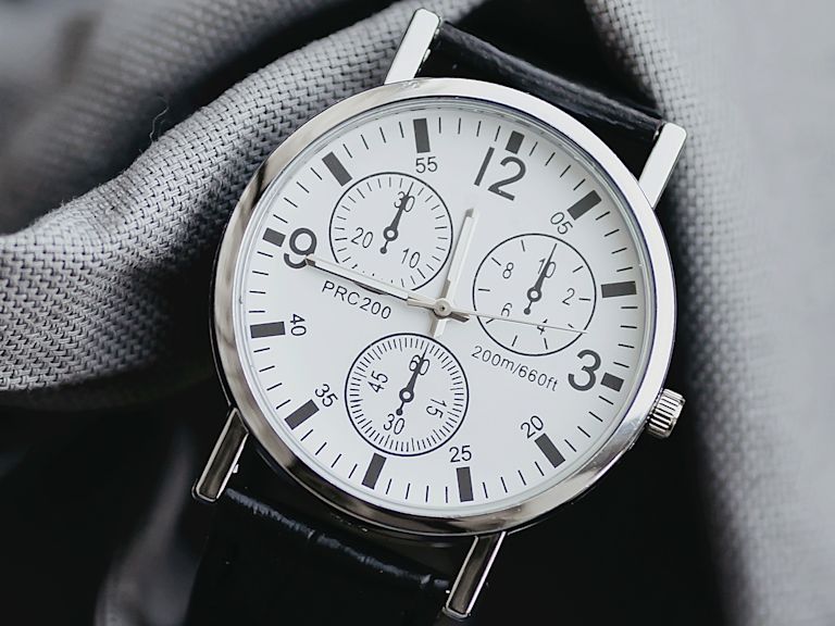 Uhr