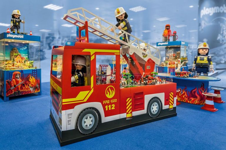 232 -Feuerwehr Action Playmobil - November 2022 - Bild/Text